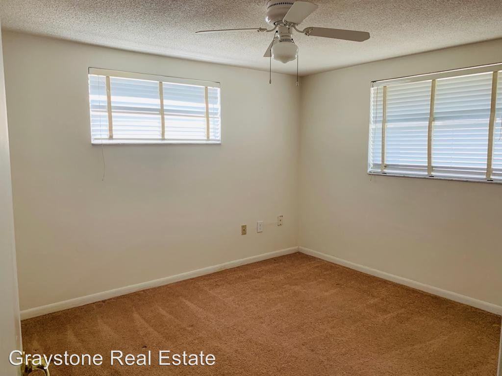 7301 Moravian Dr - Photo 3 of 13