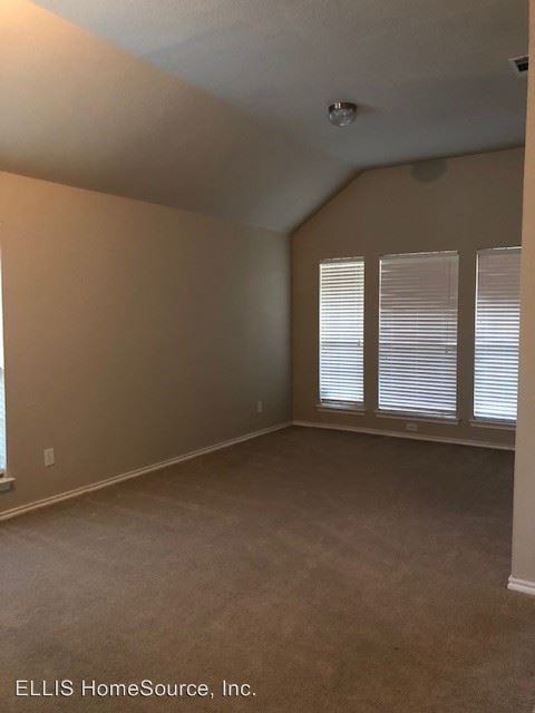 7334 Big Sky Dr - Photo 3 of 22