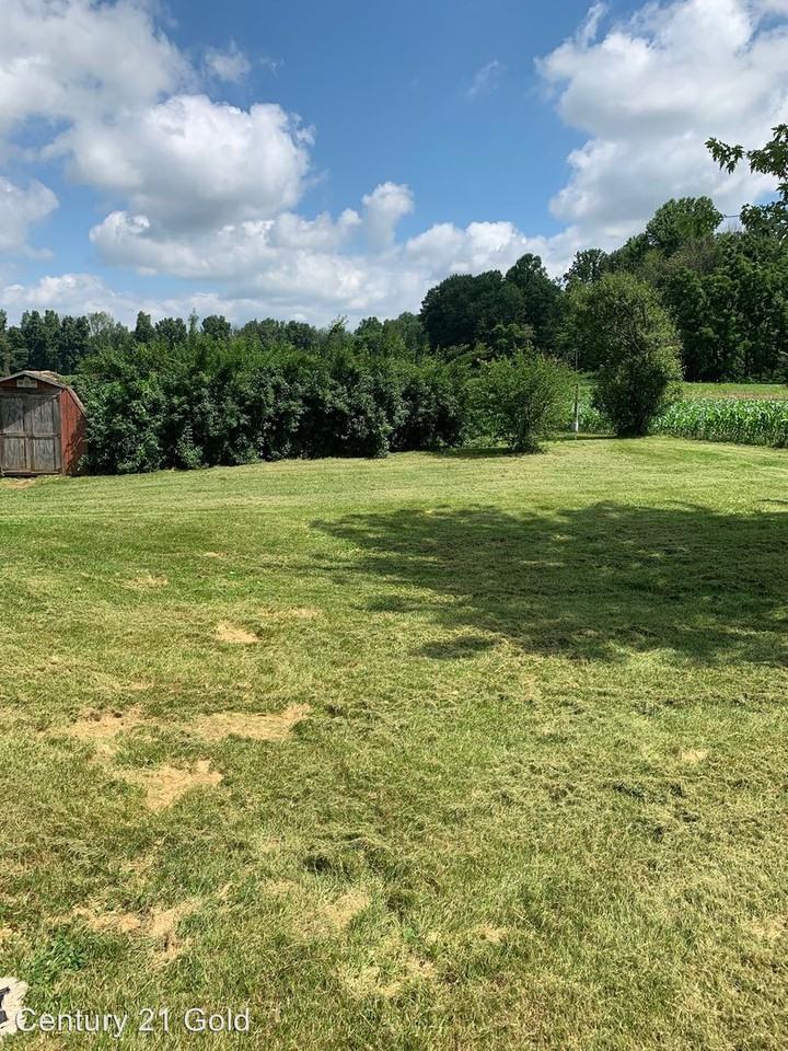 571 Huffs Church Rd - Photo 2 of 10