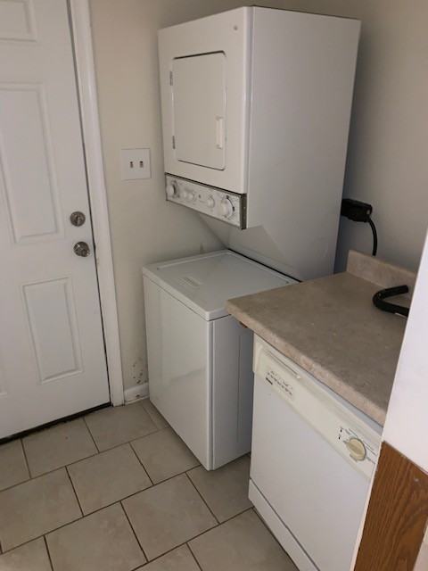 104 E Beaver Ct - Photo 3 of 6