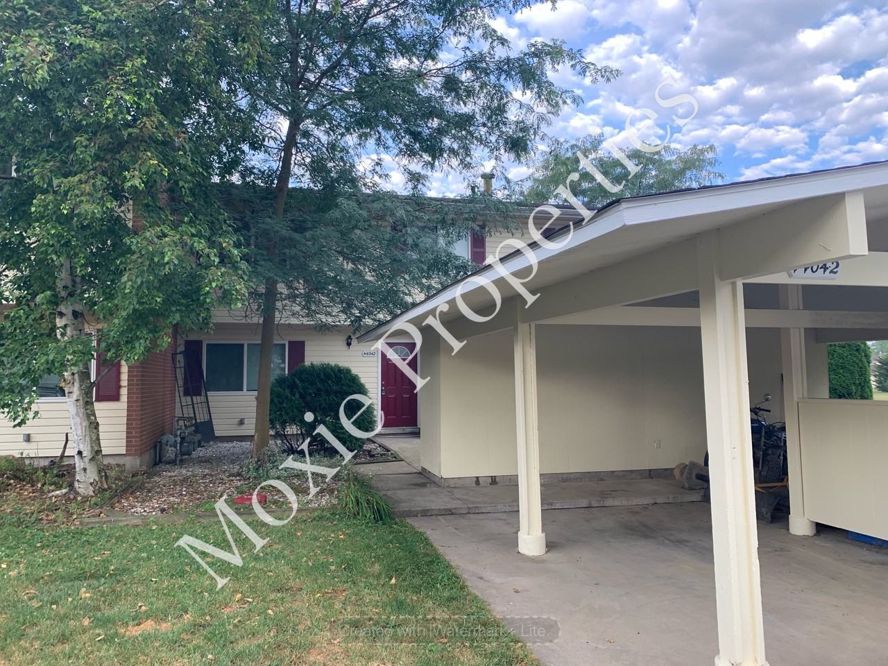 44042 Macdill Ct - Photo 3 of 14