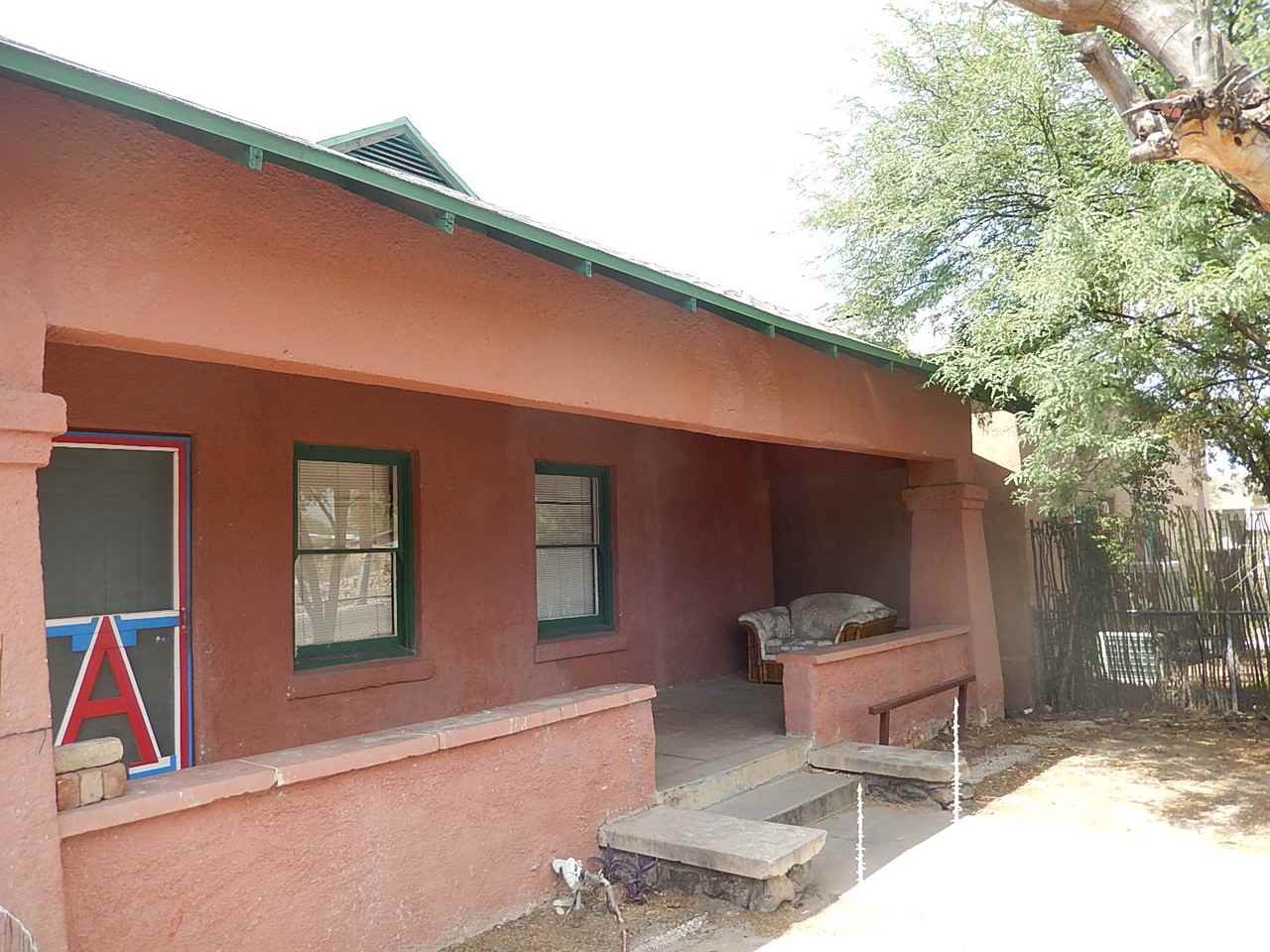 117 W 4th St - Photo 3 of 18