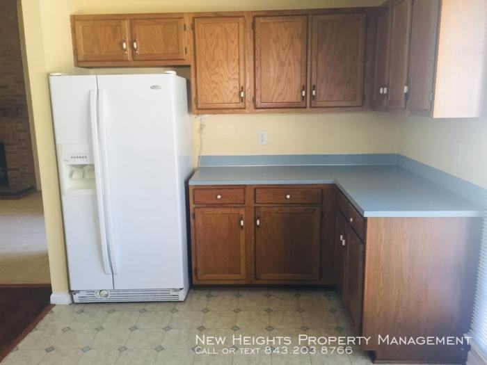 108 Kings Ct - Photo 2 of 19