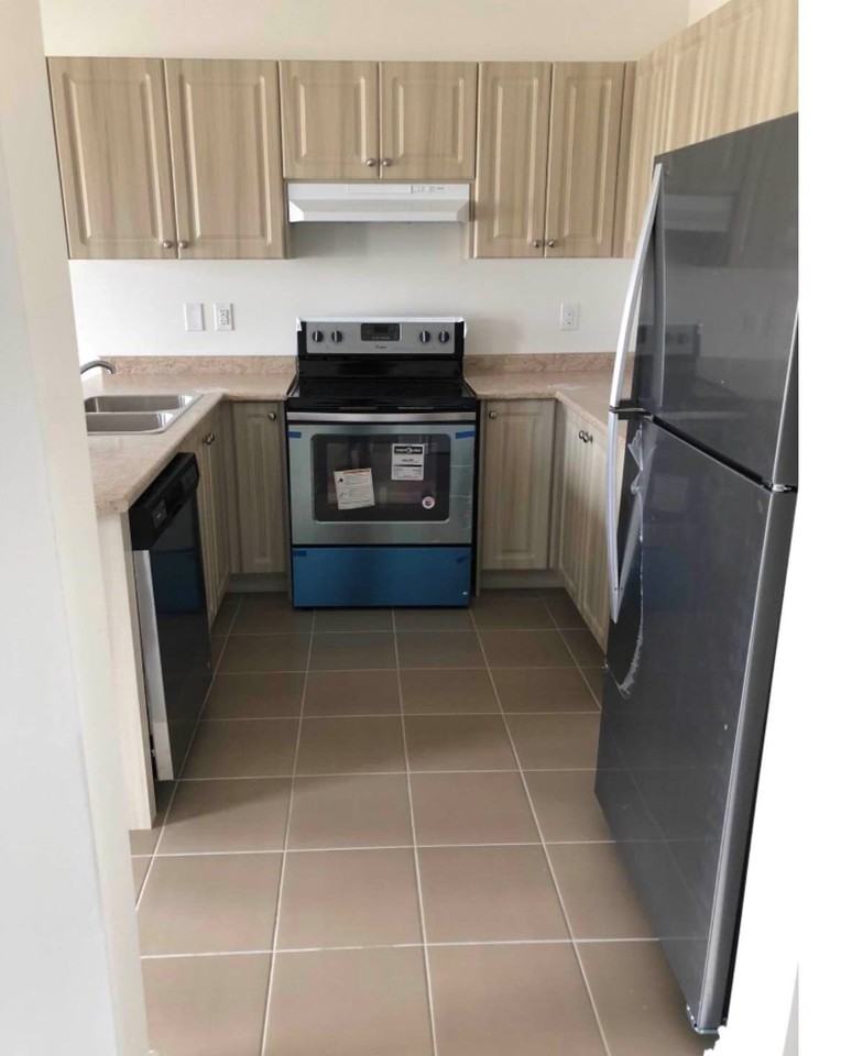 135 Isabella Drive - Photo 2 of 5