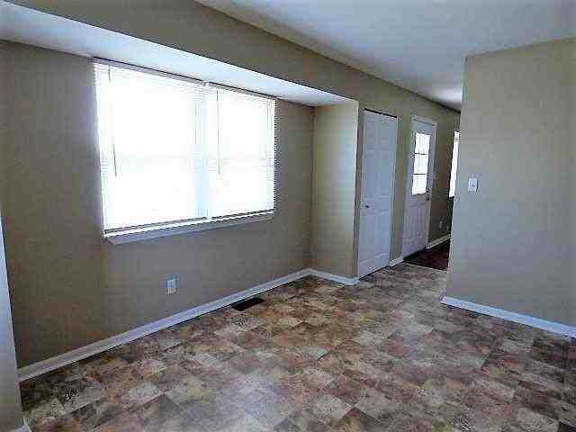 6568 Portsmouth Dr - Photo 3 of 10