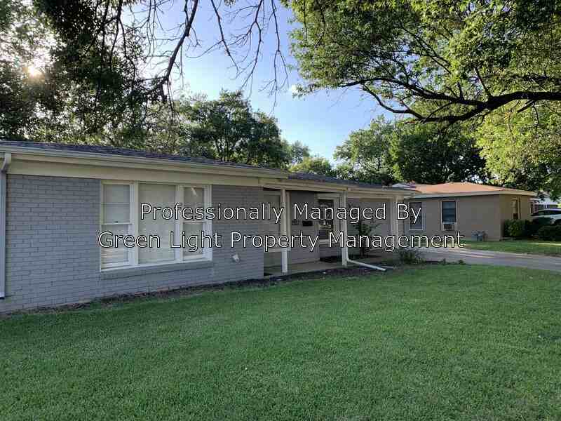 2821 Rosebud Ln - Photo 2 of 23