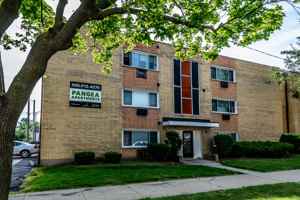 featured image of 8515 S Green St