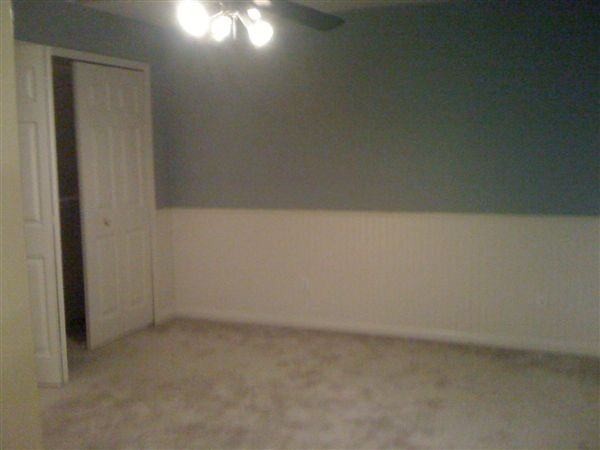 16105 Addington Dr - Photo 3 of 9