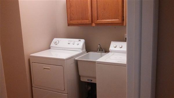 Hamilton Woods Condominium - Photo 2 of 5