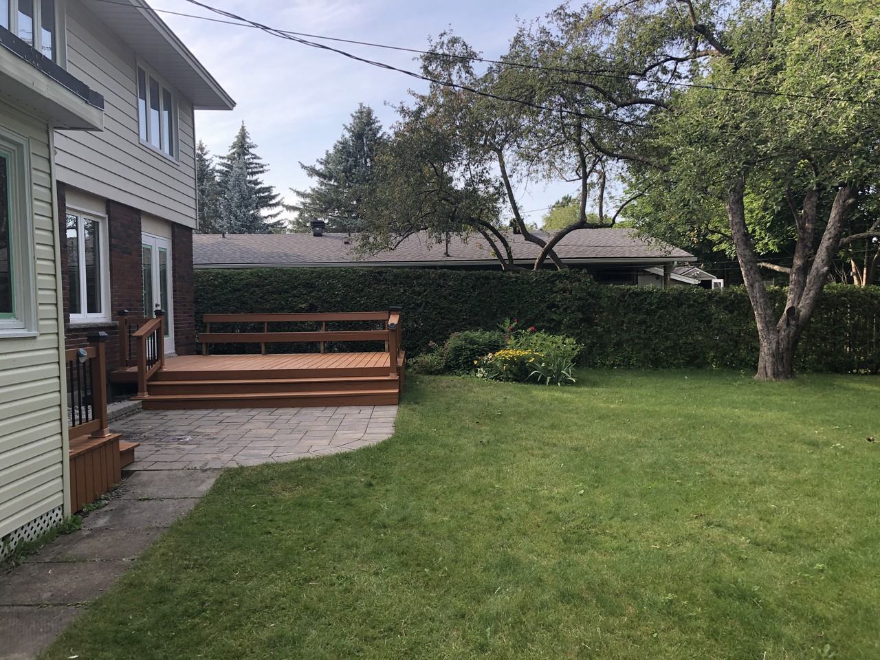 73 Aero Drive - Photo 3 of 28