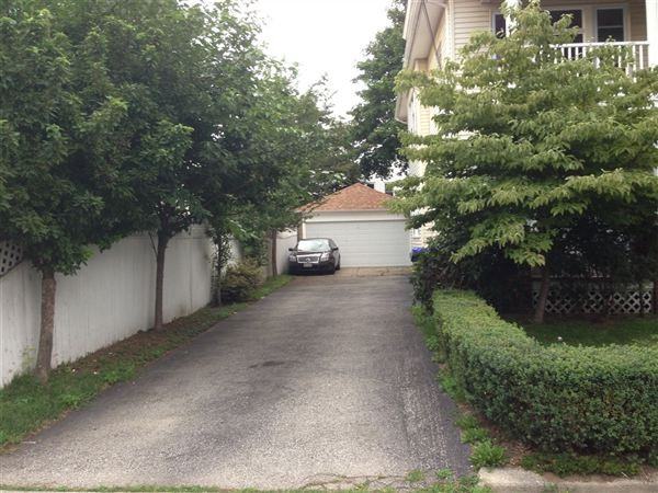 82 Burlington St - Photo 3 of 9