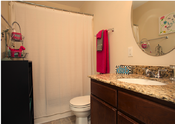 Wilshire Landing Apartments - Photo 3 of 9