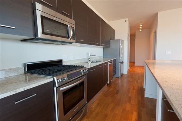 Huron & Sangamon - Photo 2 of 8