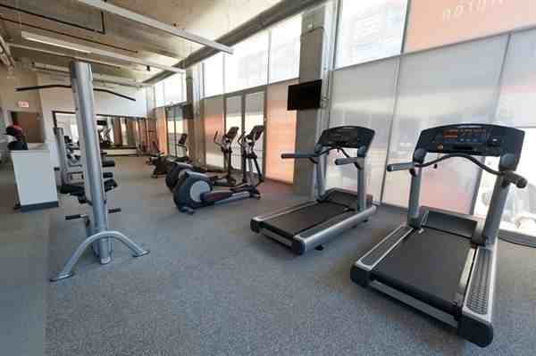 Huron & Sangamon - Photo 3 of 8