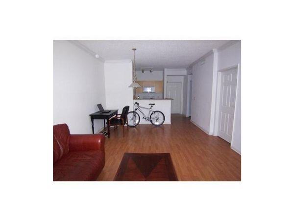 2101 S Ocean Dr - Photo 3 of 7