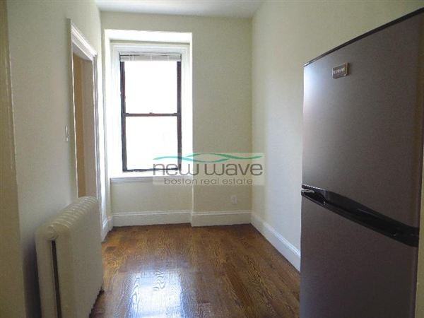 Berkley and Marlborough - Photo 3 of 11