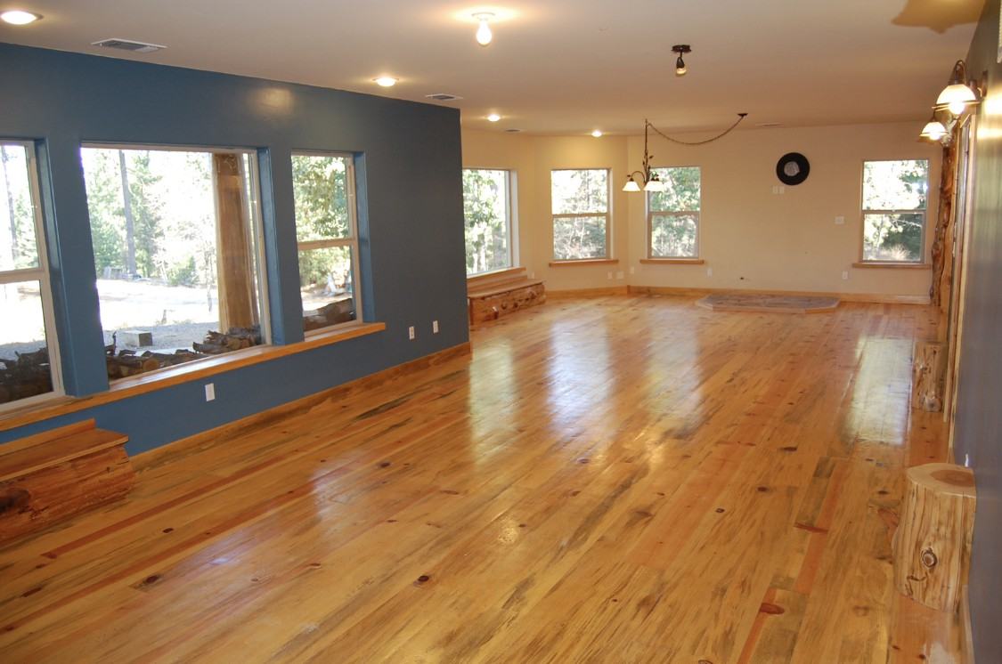 31777 Lincoln Rd - Photo 3 of 18