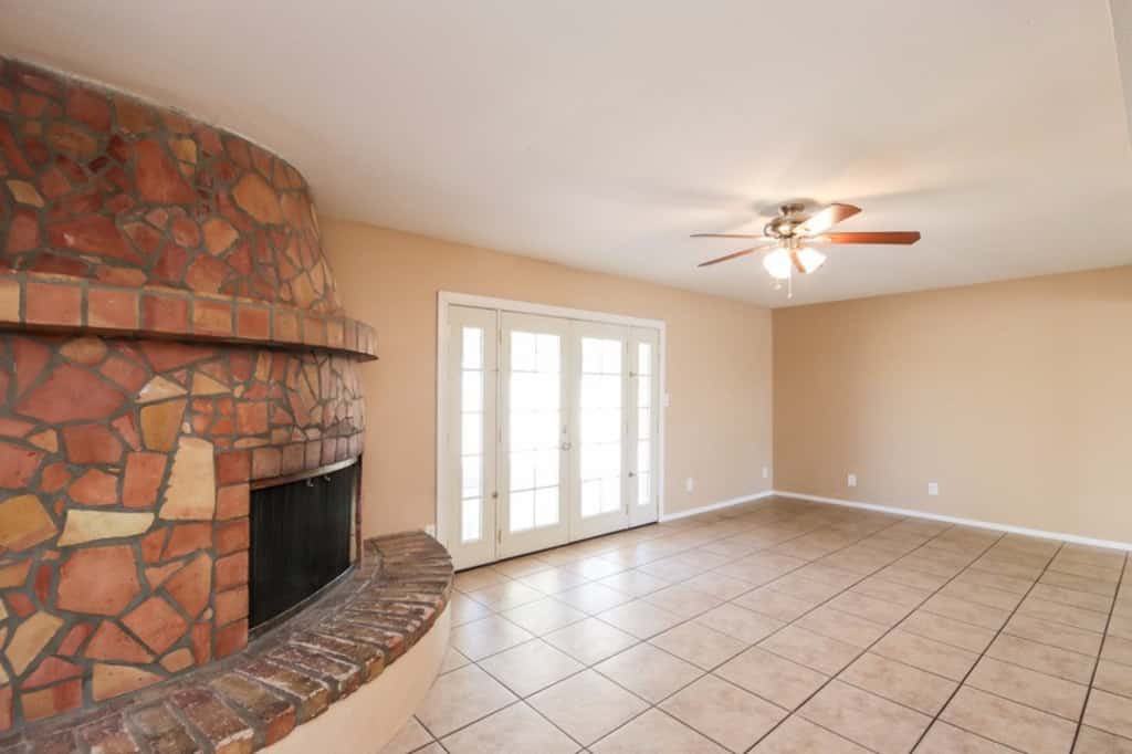 5816 W Carol Ann Way - Photo 2 of 14