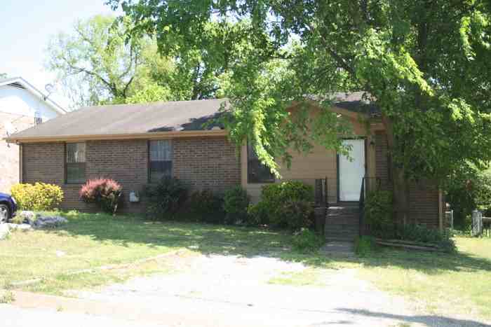 4544 Brooke Valley Dr - Photo 2 of 14