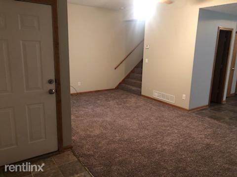 21531 S Peculiar Dr - Photo 3 of 11