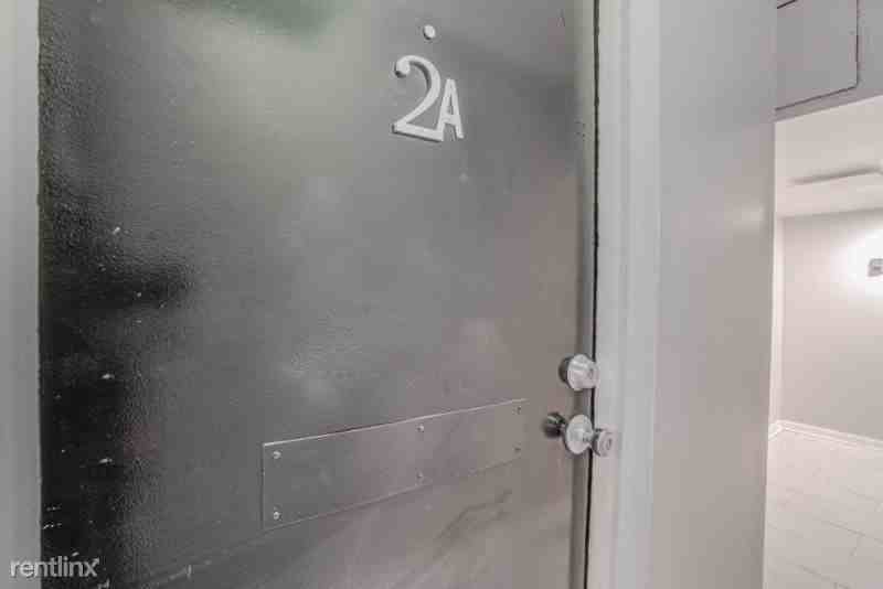 10 E Madison St 2a - Photo 2 of 9