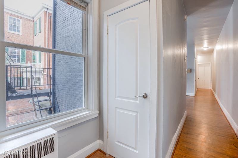 10 E Madison St 1c - Photo 3 of 12