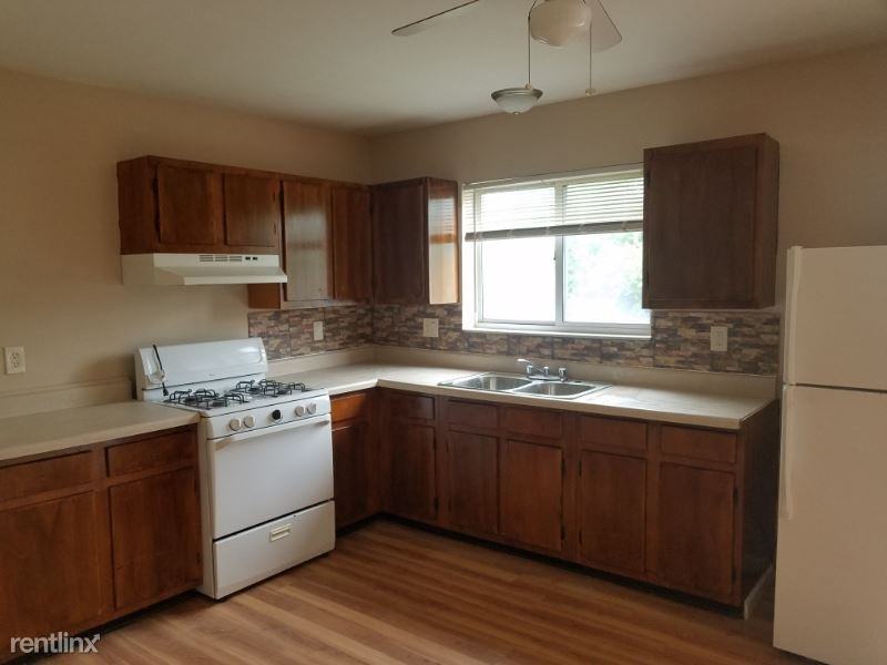 10038 Douglas Ct - Photo 2 of 14