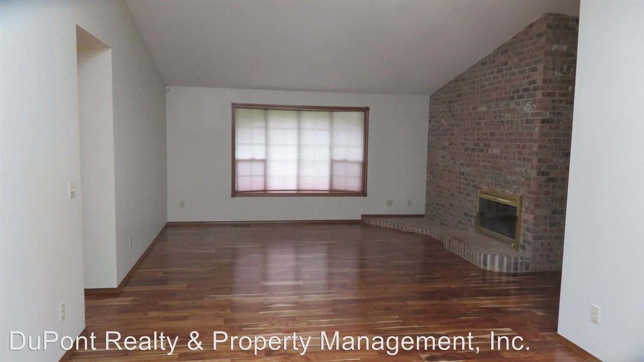 7103 Lavista Dr SW - Photo 2 of 12