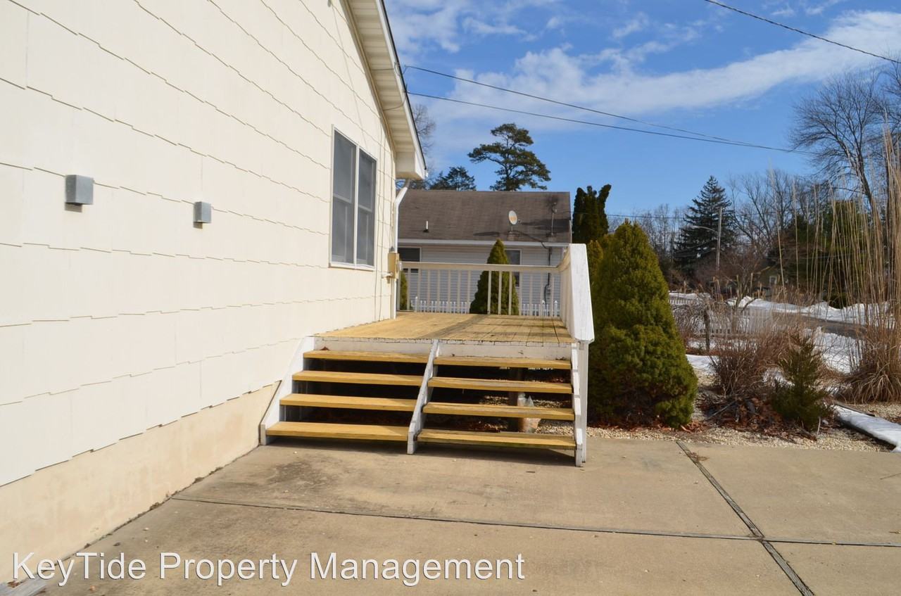 617 Red Bank Ave - Photo 2 of 9