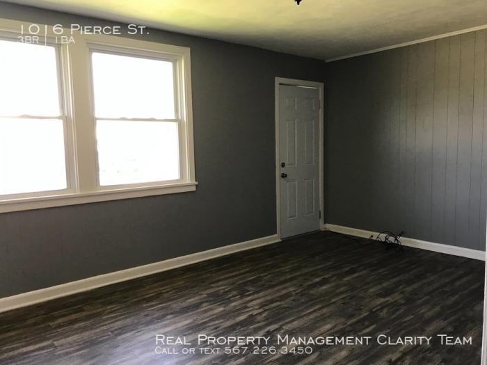 1016 Pierce St - Photo 2 of 13