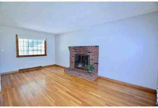 8 Kenneth St - Photo 3 of 17