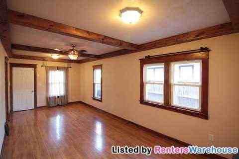 2053 Des Moines St - Photo 2 of 15