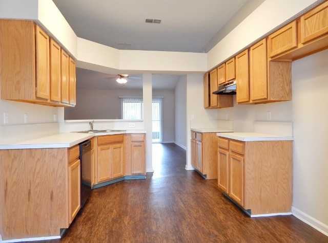 8564 Mayall Dr - Photo 3 of 9