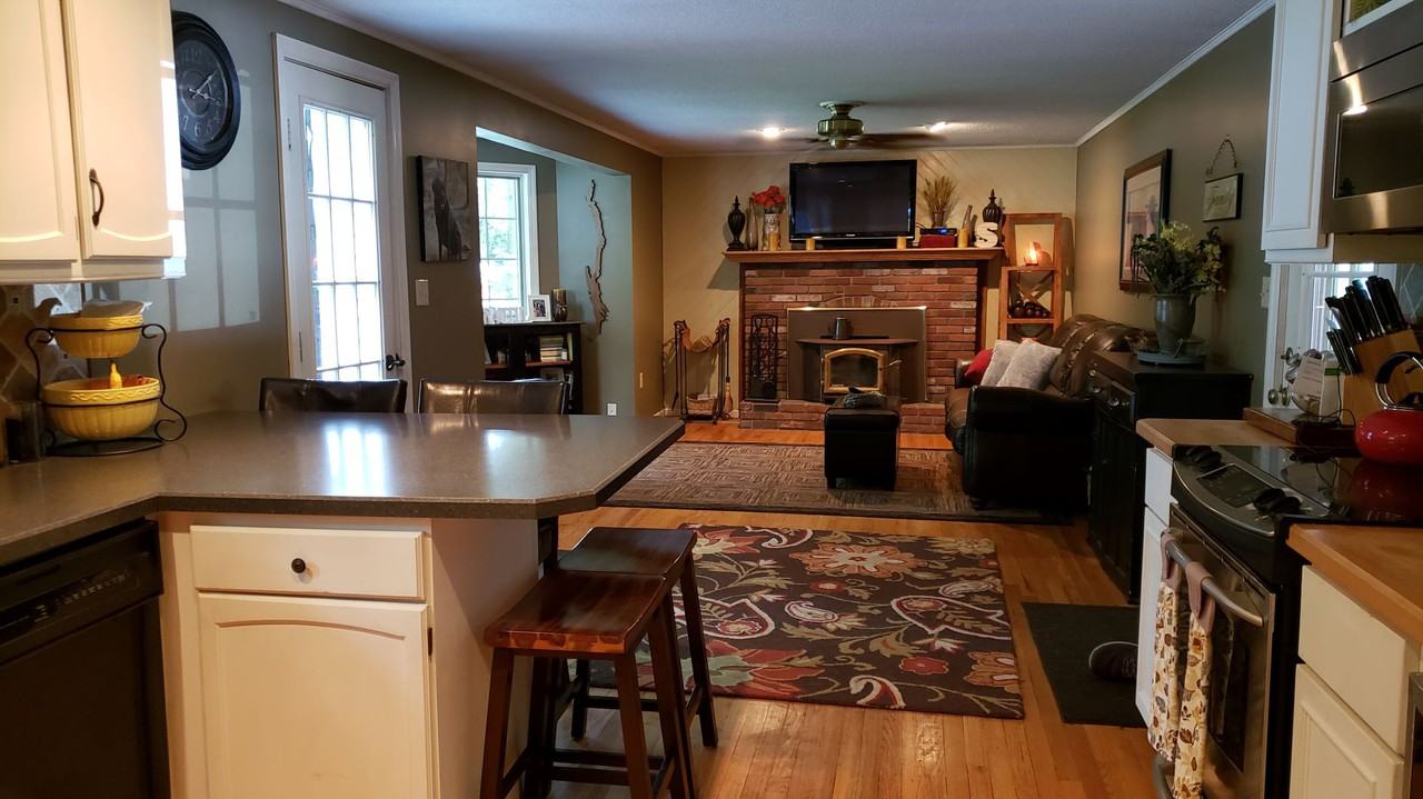 10 Carefree Ln - Photo 2 of 19