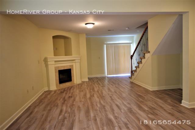 13680 Oak Valley Dr - Photo 2 of 15