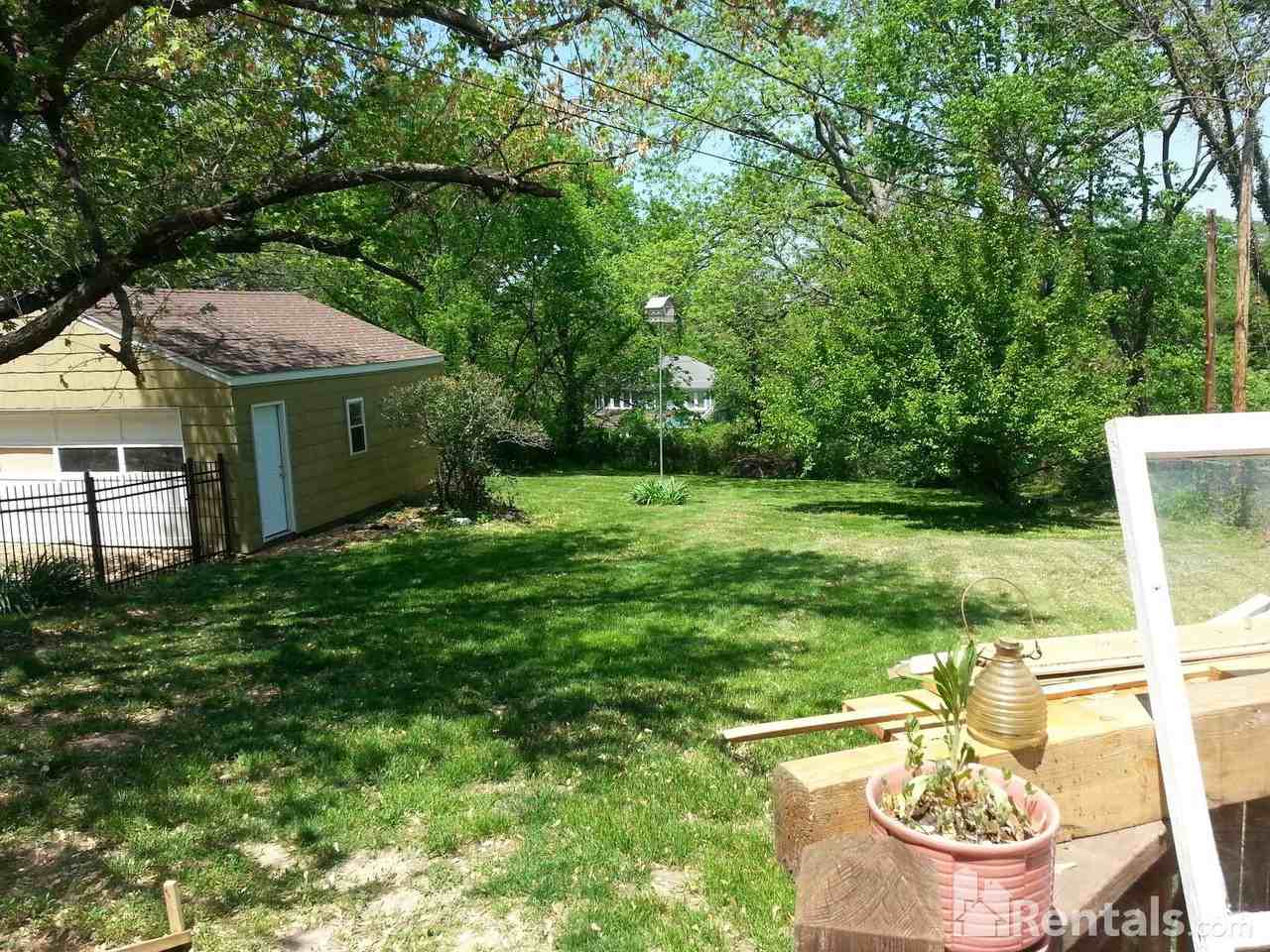 7152 Sni a Bar Rd - Photo 2 of 10