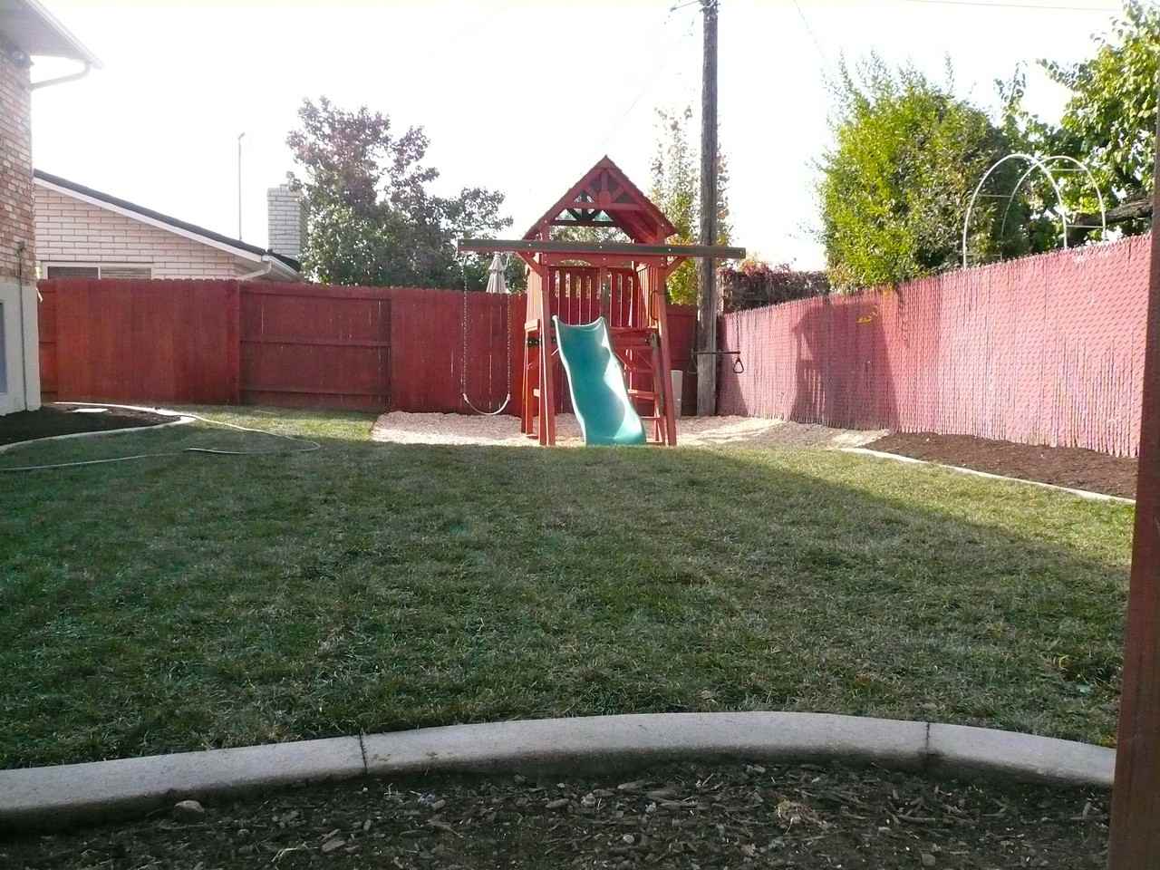 767 E 2680 N - Photo 3 of 10