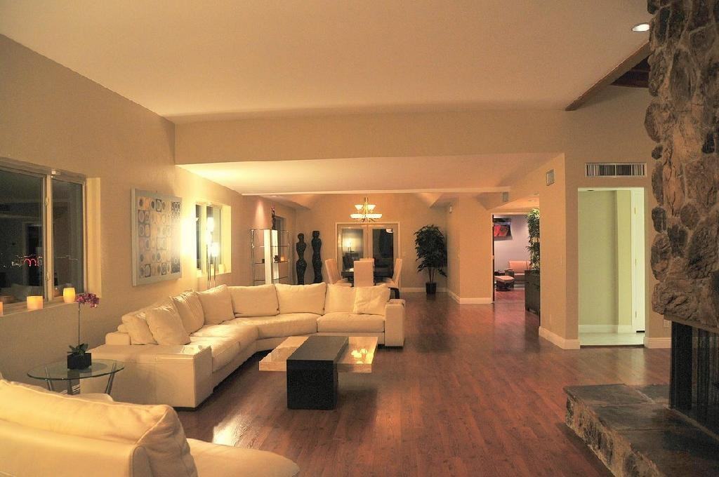 5505 E Paseo Cimarron - Photo 3 of 10