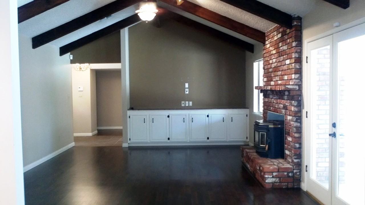 7900 Okanagan Ct - Photo 2 of 4