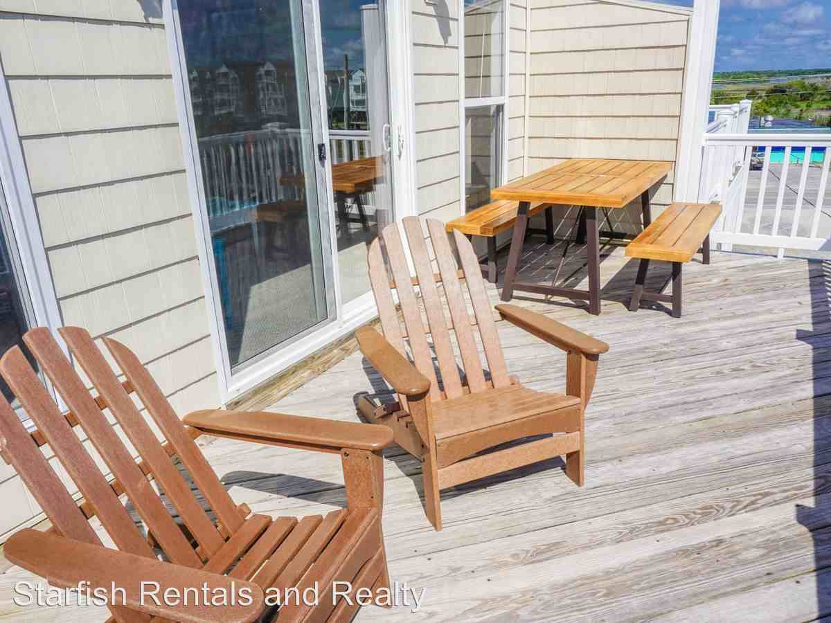 402 Sea Star Circle - Photo 2 of 29