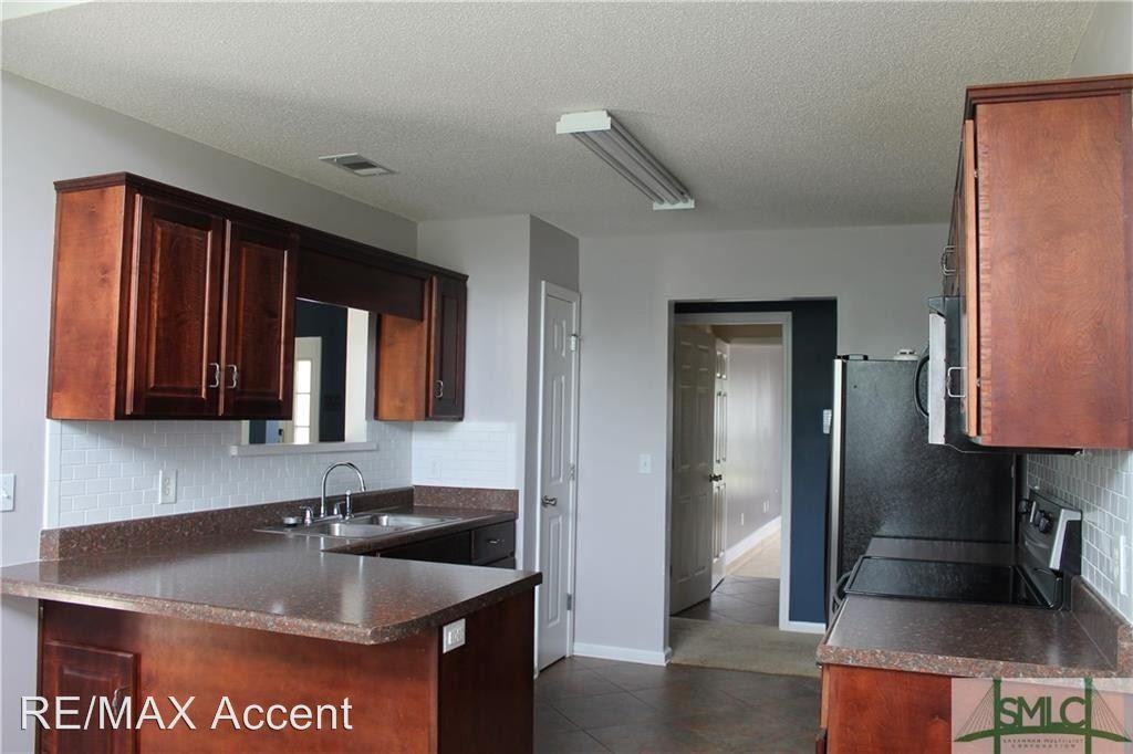 15 Creekside Circle - Photo 3 of 21
