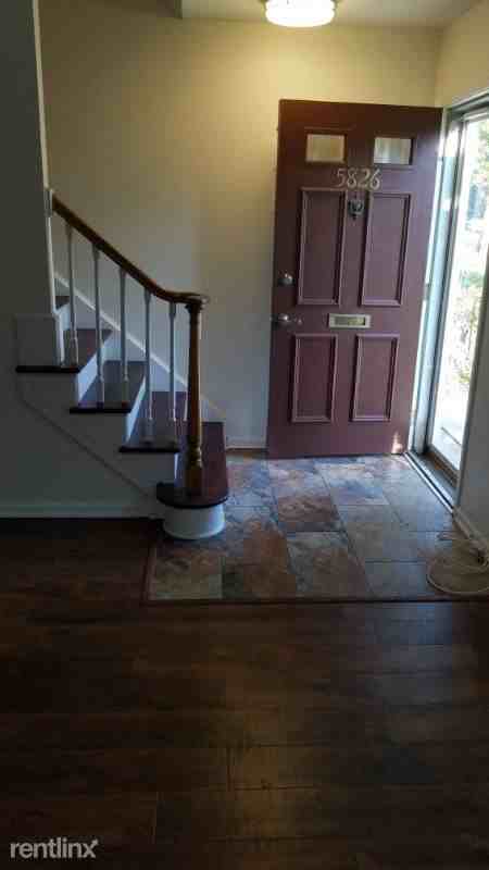 5826 Spotswood Dr - Photo 3 of 17