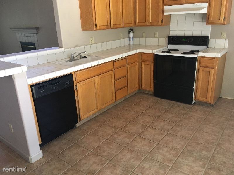 412 Grousehedge Way - Photo 2 of 7