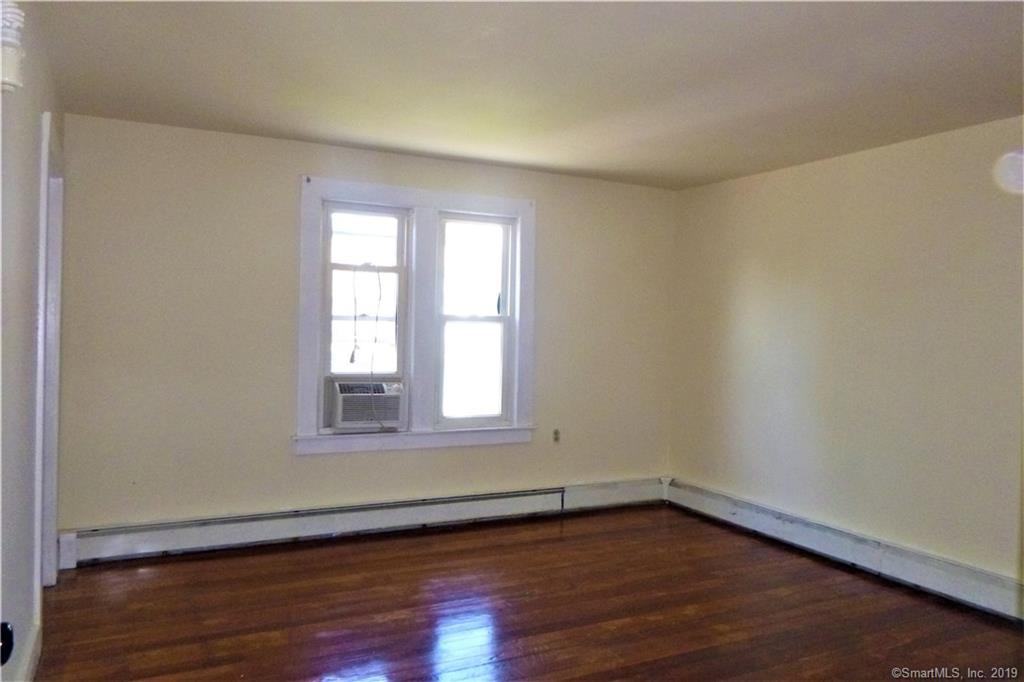 17 Rosemary Pl - Photo 3 of 12