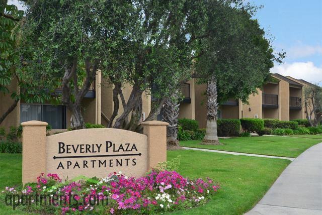 Park Avenue and Beverly Plaza - Photo 2 of 20