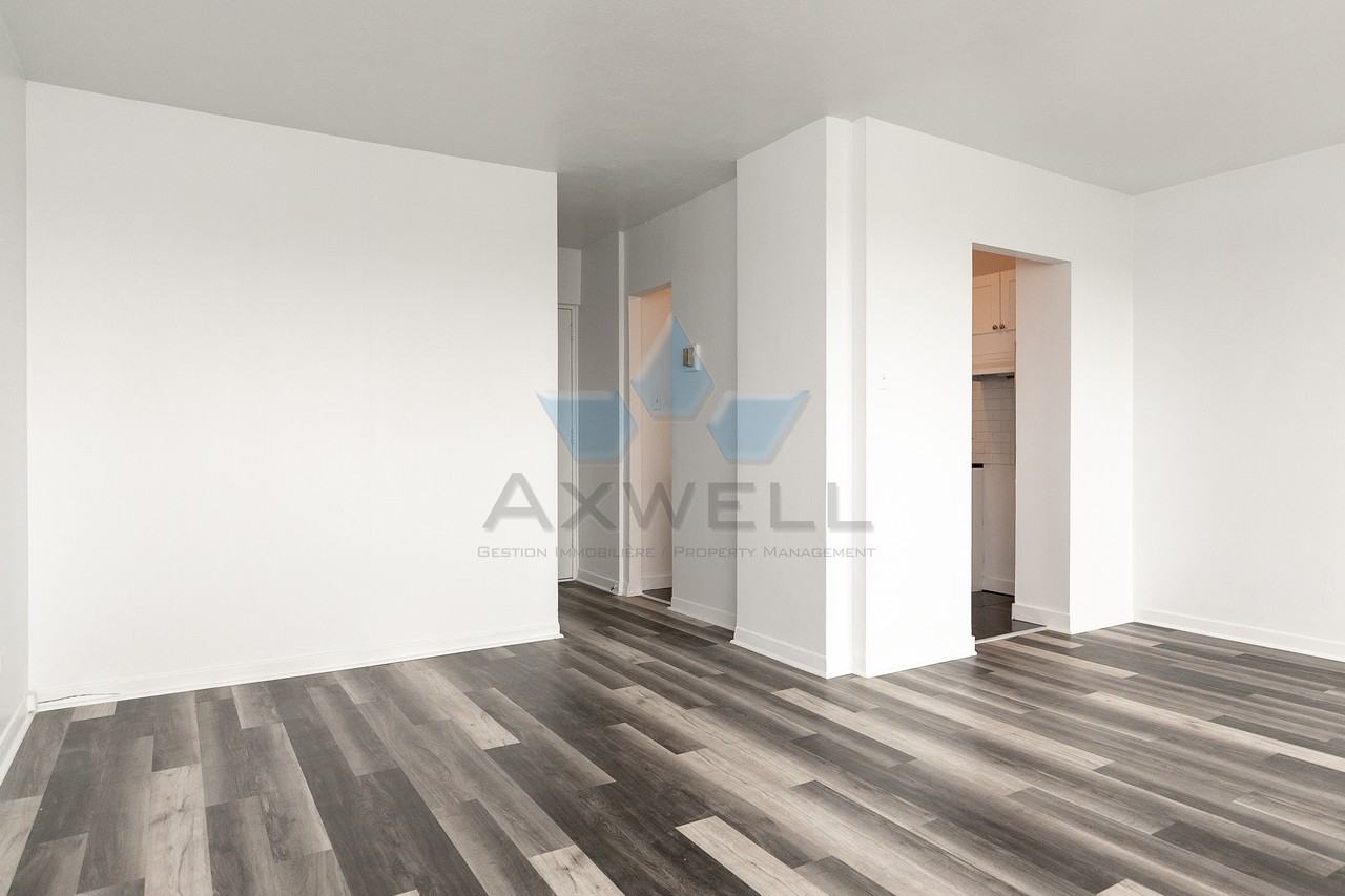 2900 Chemin de la Côte-de-Liesse - Photo 3 of 15