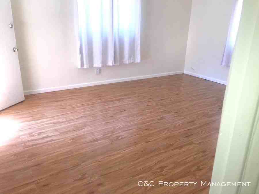 335 Circuit Dr #335CIRCUIT - Photo 3 of 4