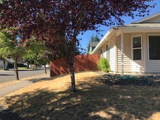 18802 Southeast 12th Way - Photo 2 of 14