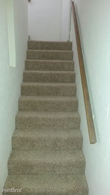 895 Fifth Ave - Photo 3 of 8