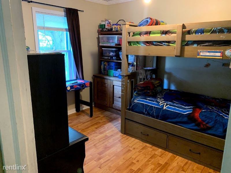 200 Crest Rd - Photo 2 of 10